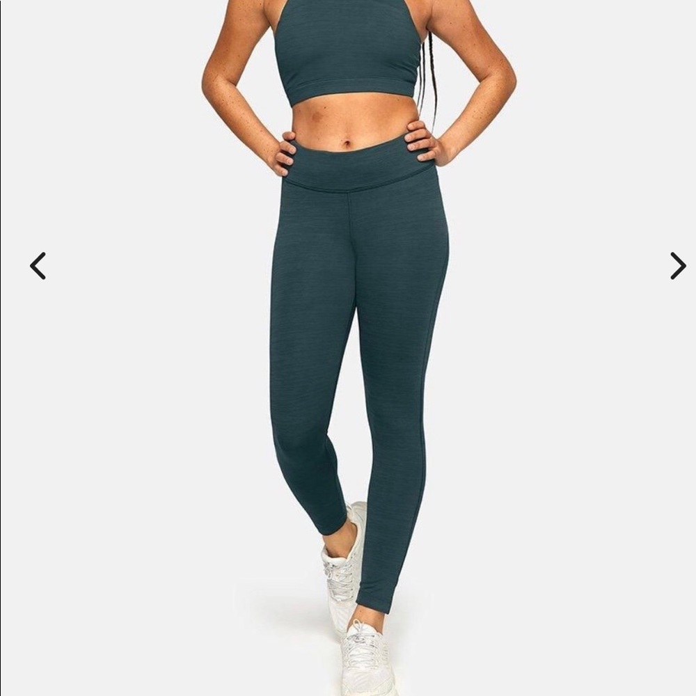 NWOT OV TechSweat Flex Leggings